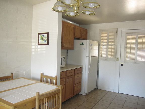 3rd image of 423A S Paseo Lobo