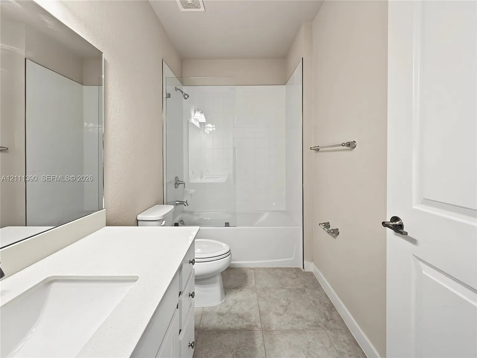 3 bed, 1425 sqft, $2,500 — Photo 4
