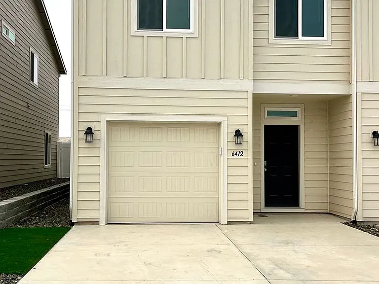 6412 W 36th Pl — Photo 1