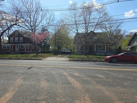 3rd image of 175 S Lincoln Ave