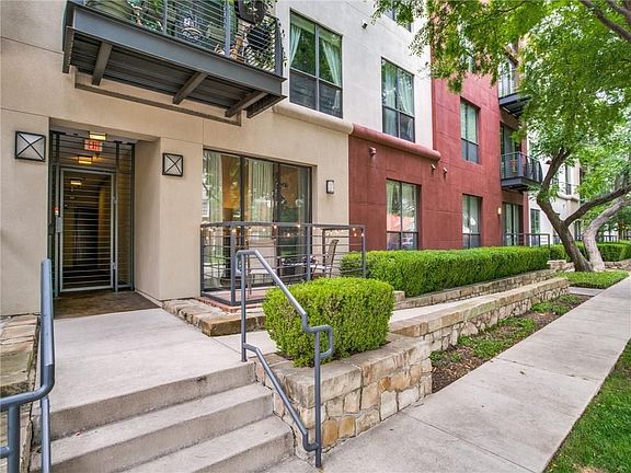 3rd image of 4605 Cedar Springs Rd APT 337