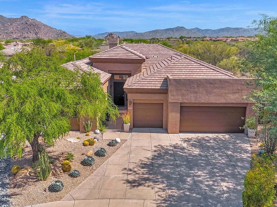 7180 E Thirsty Cactus Ln