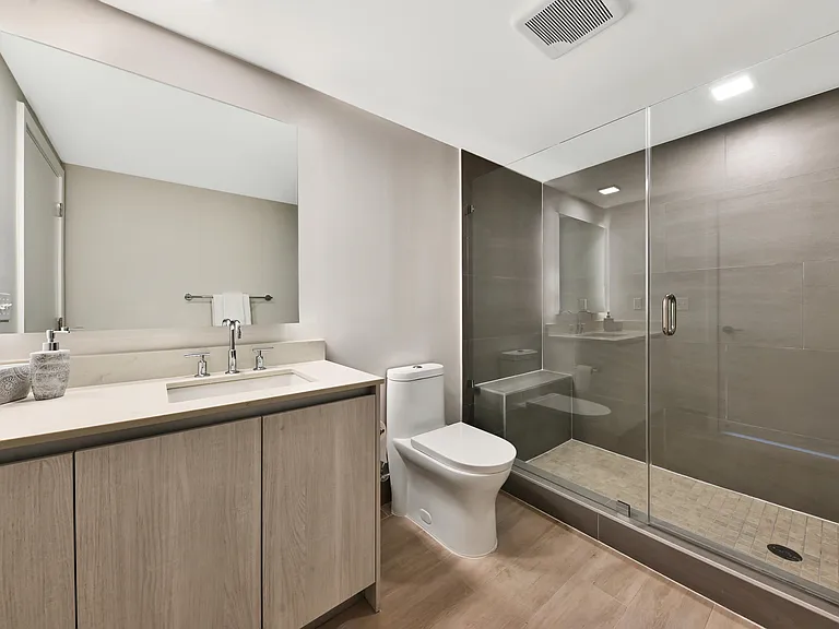 111 SE 1st Ave #314 — Photo 9
