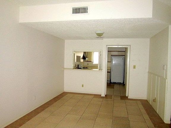 4th image of 1401 N 15th St #B-12