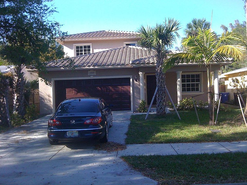 1st image of 209 SW 11th Ct