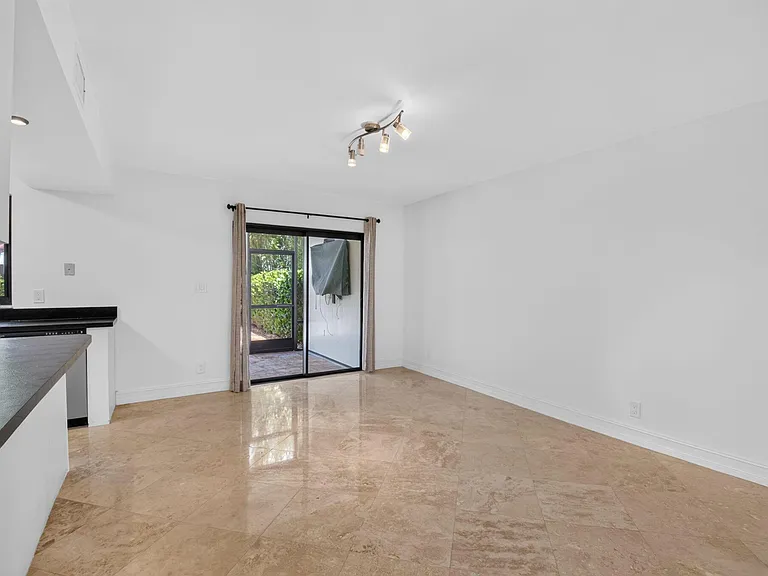 21661 Casa Monte Ct — Photo 13