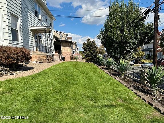 3rd image of 245-247 Montclair Ave #1