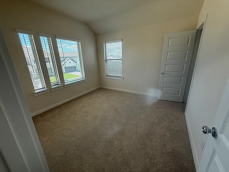 1000 Edgehurst Dr #1000 — Photo 19