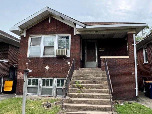 1072 Van Buren St, Gary, IN 46402