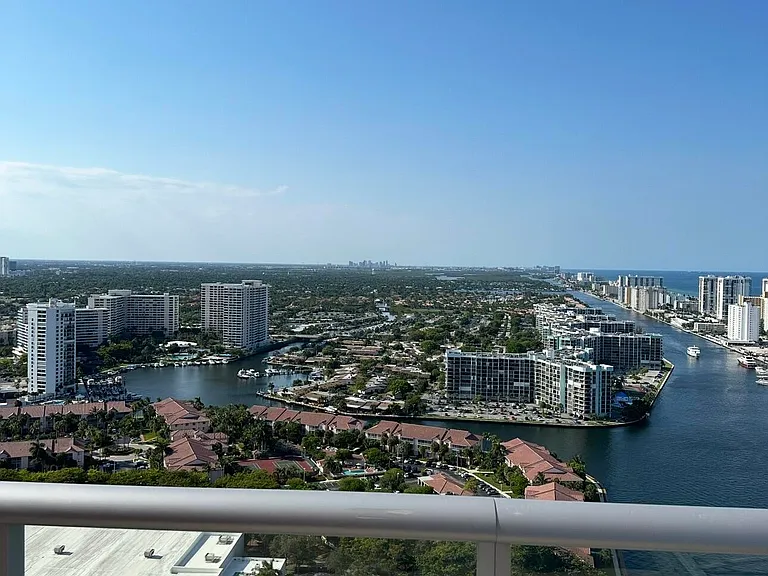 2600 E Hallandale Beach Blvd #T3110 — Photo 2