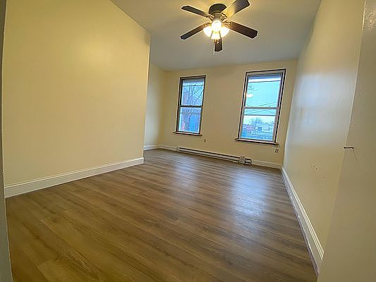 5th image of 20 Division Pl Floor 2