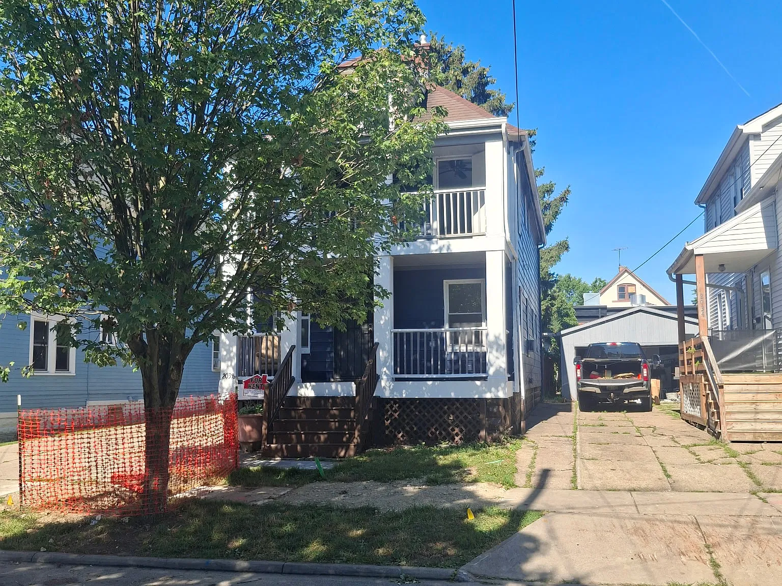 2 bed, 850 sqft, $1,250 — Photo 1
