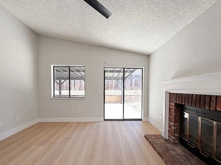 42349 Willeta Ave — Photo 6