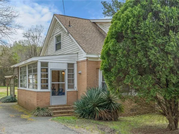 317 George Washington Hwy S, Chesapeake, VA 23323