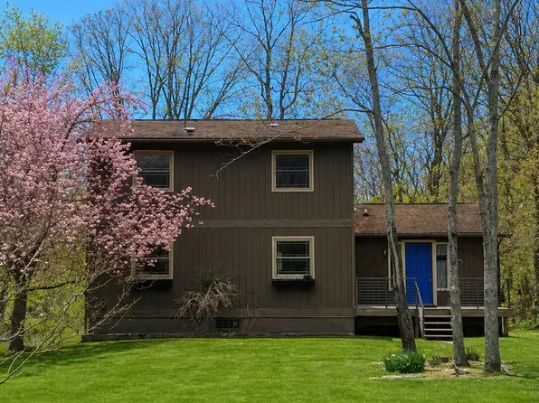 109 Buck Run Dr, Milford, PA 18337