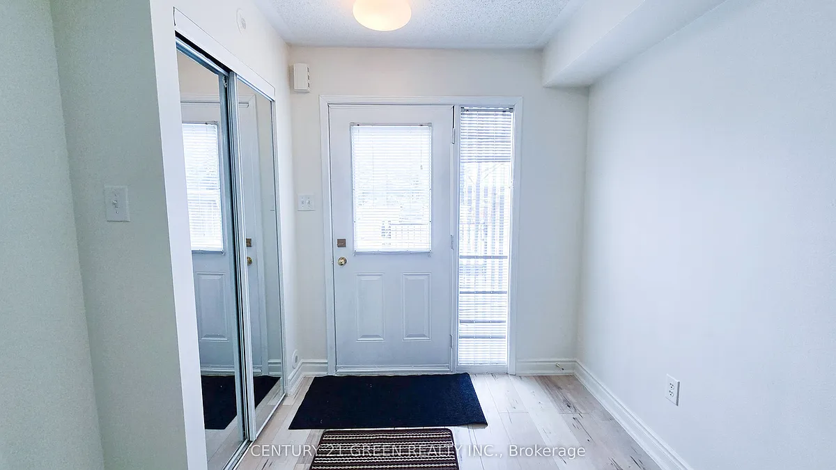 Building Photo - 160 Chancery Rd #20