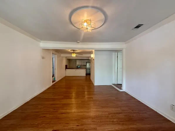 1607 Singleton Ave #A, Austin, TX 78702