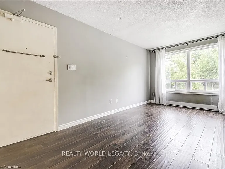 119 Cedar St S #8 — Photo 8