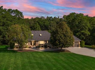 674 Harvest Rd, Valparaiso, IN 46383