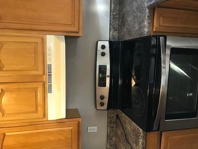 2nd image of 5606 Hamilton St APT 126