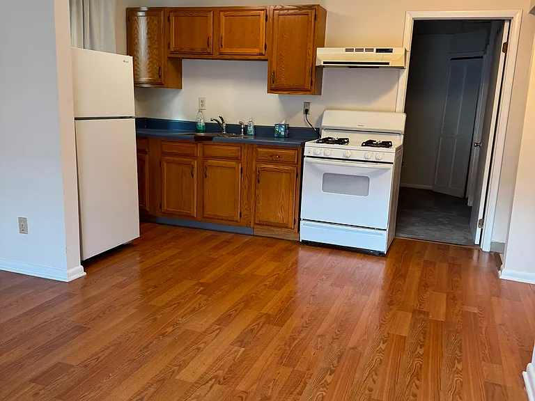 1206 S 23rd St #2 — Photo 5