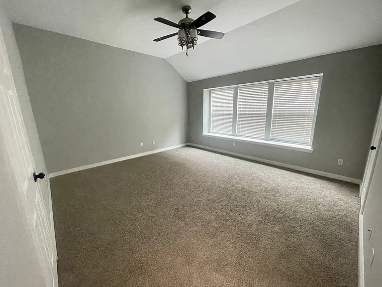 8375 Towne Bridge Dr — Photo 17