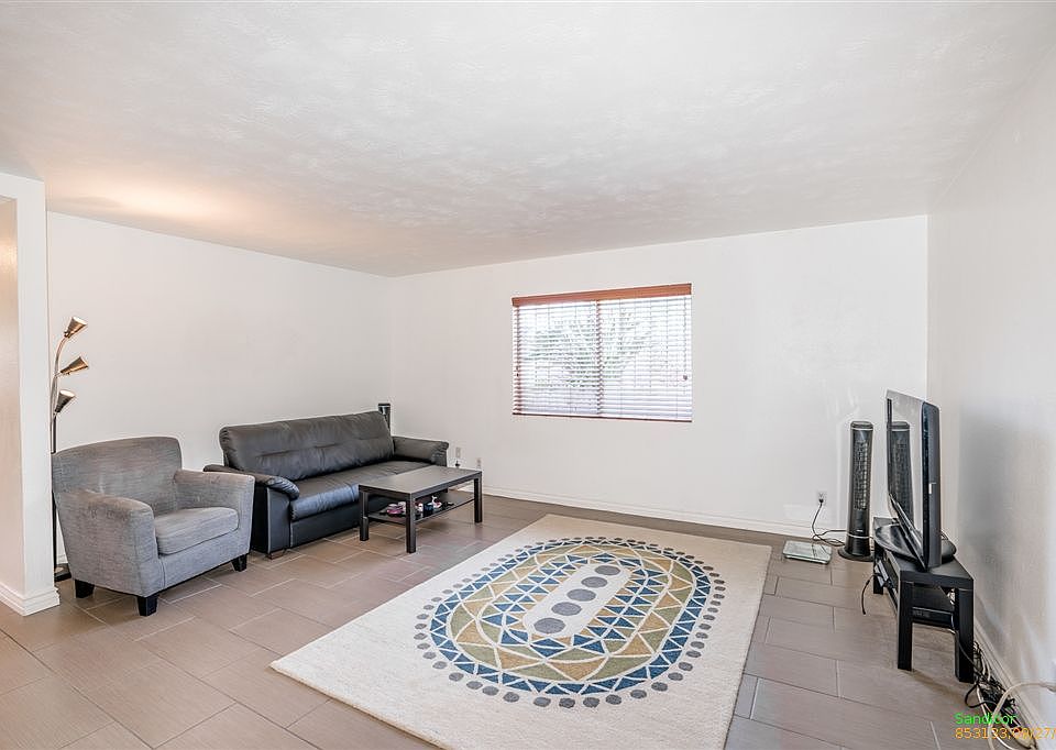 1st image of 2840 39th St #7