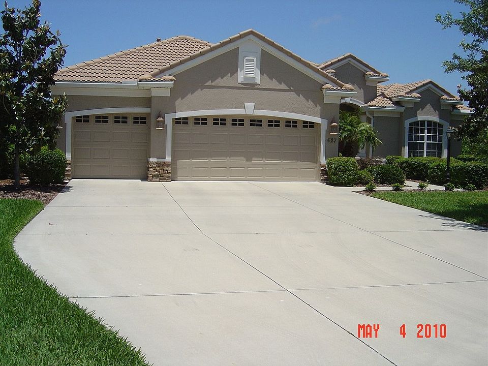 Curbside View