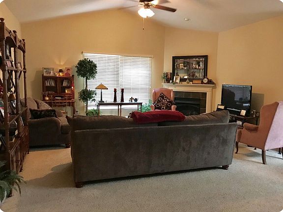 3rd image of 2651 S Sunflower Dr #1