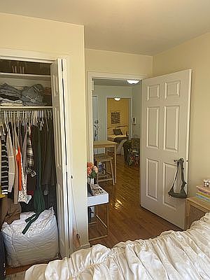 5th image of 238 E 77th St APT 5A