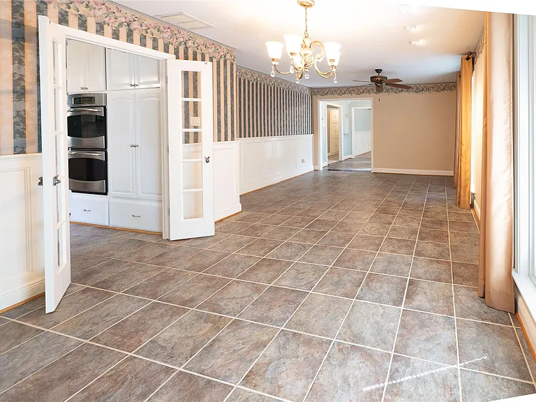 7546 Maple Tree Dr — Photo 24