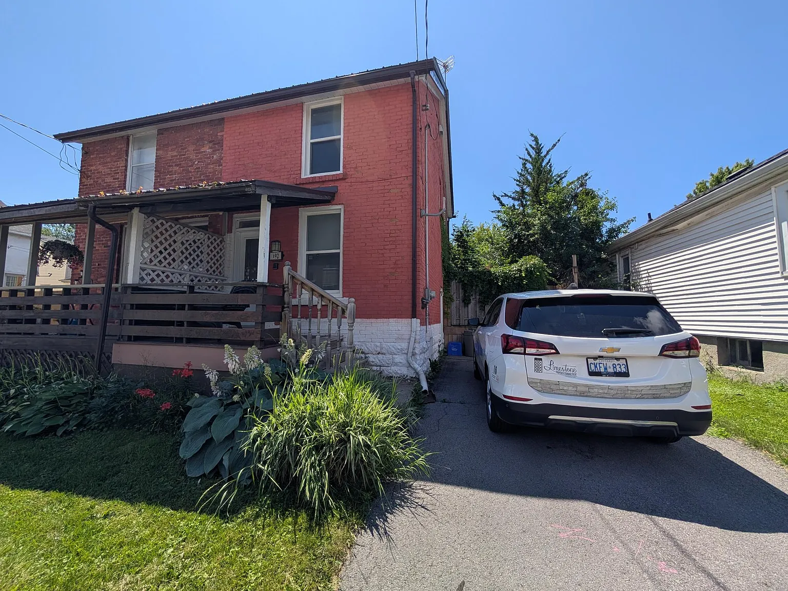 192 Adelaide Street — Photo 2