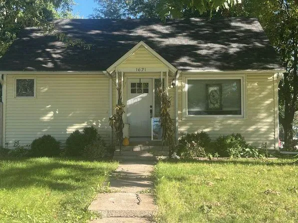 1621 M St, Aurora, NE 68818