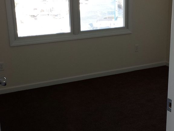 2nd image of 601 Bergen Ave