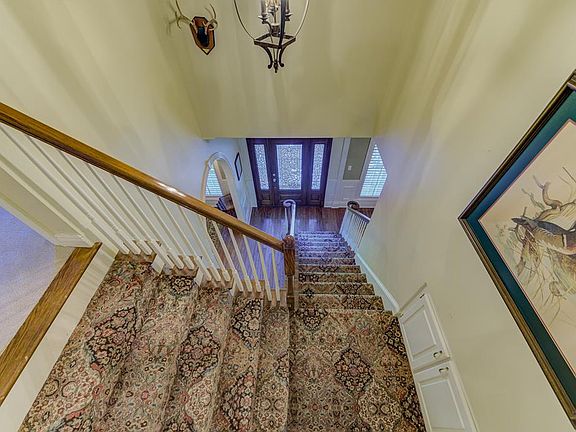 5th image of 205 Avalon Ct