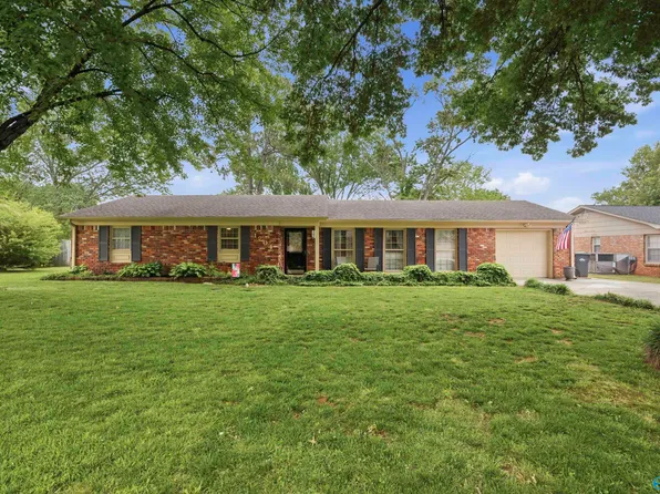 1204 Garth Ave SW, Decatur, AL 35601