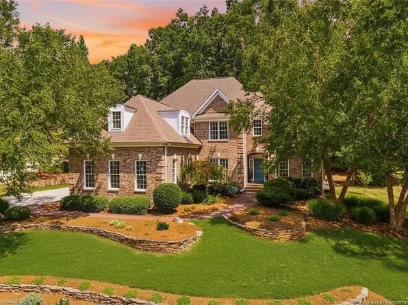 8238 Ipswich Ct, Summerfield, NC 27358