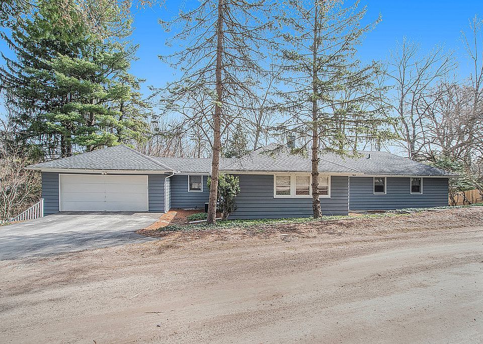 1st image of 431 Orchard Hills Dr