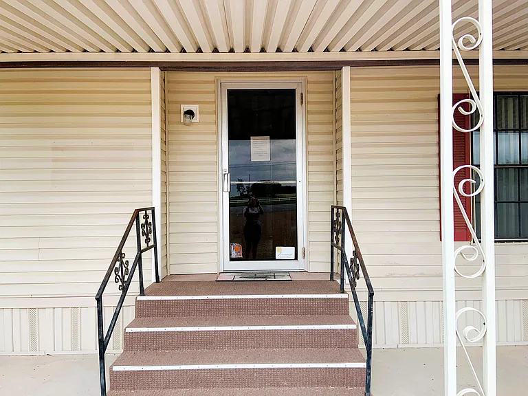 400 Date Palm Ave #82 — Photo 6