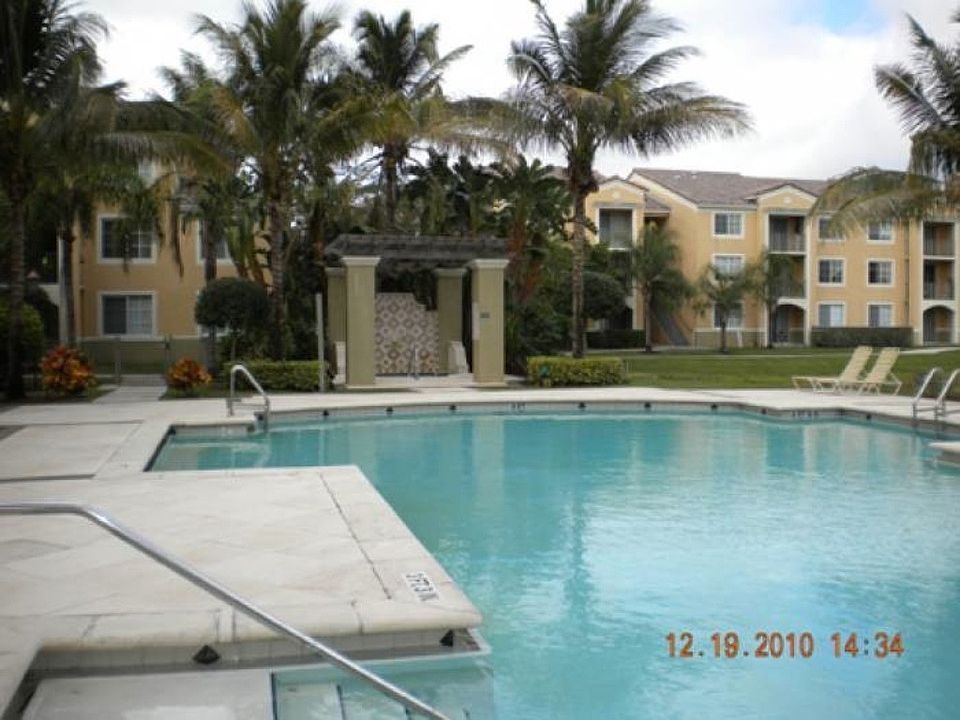 Common Area - Pool