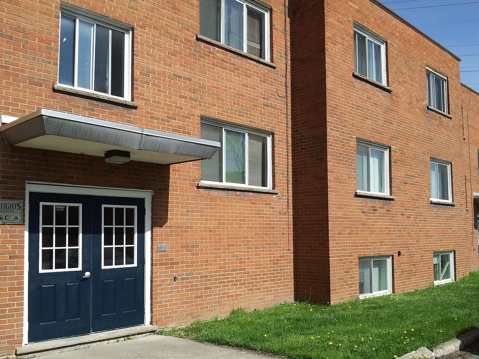 Eagle Heights — Photo 2