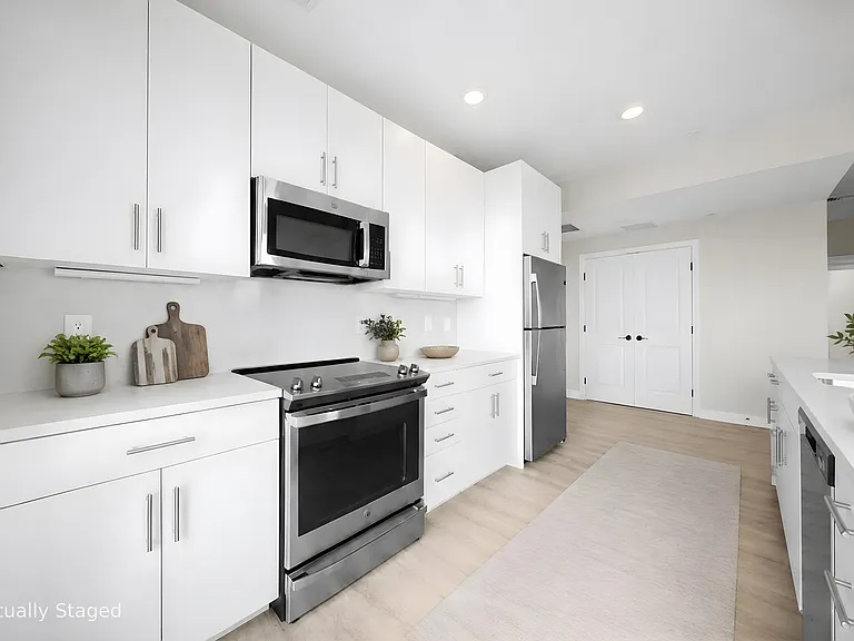 157 Chestnut St #401 — Photo 4