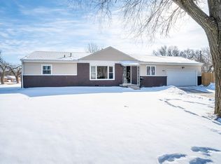 902 S Whittier Rd, Wichita, KS 67207