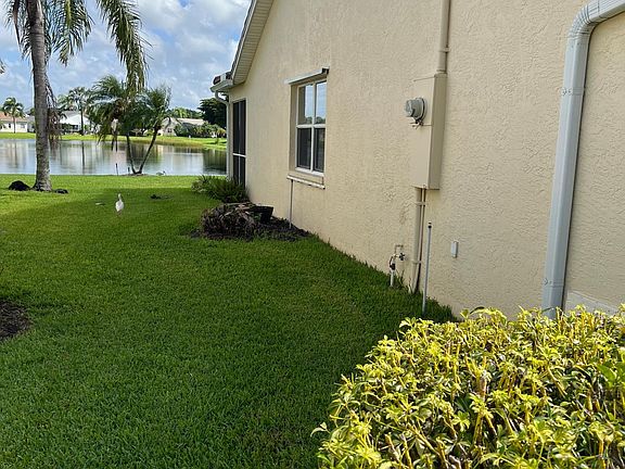 4th image of 7651 Cameron Cir