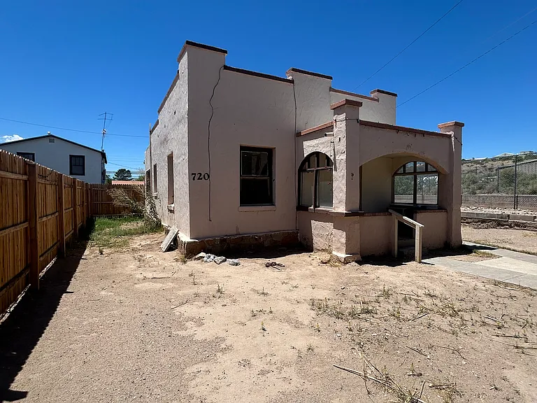 720 Marr St — Photo 1