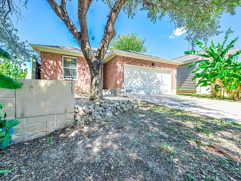 7308 Avenue R — Photo 3