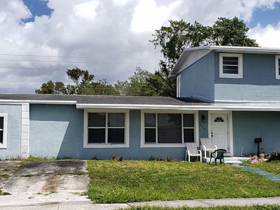 3rd image of 1321 NW 202nd St