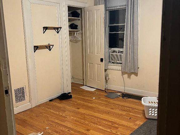 4th image of 2364 Ohio Ave