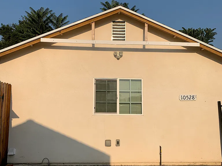10528 Langmuir Ave — Photo 3