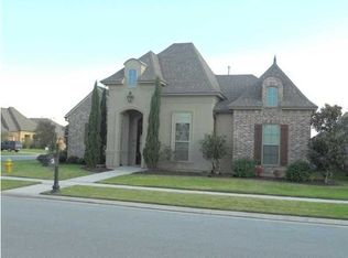 101 Spring View Dr, Youngsville, LA 70592